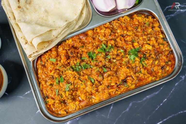 Dhaba Style Egg Tadka Recipe