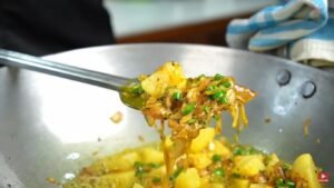 Macher Matha Diye Bandhakopi Recipe