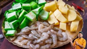 Jhinge Aloo Chingri Recipe