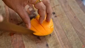 Easy Best Mango Ice Cream
