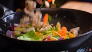 Gravy Chicken Chow Mein Recipe