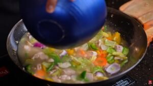 Gravy Chicken Chow Mein Recipe