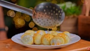 Egg Yakhni Pulao Recipe 