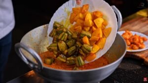 Potol Chingri Recipe