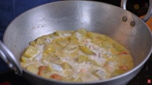 Sorshe Diye Lao Bori Recipe