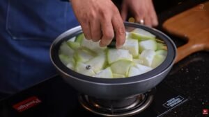 Sorshe Diye Lao Bori Recipe