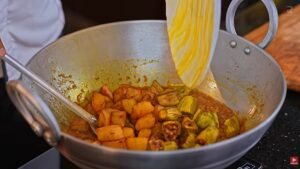 Aloo Potol Recipe